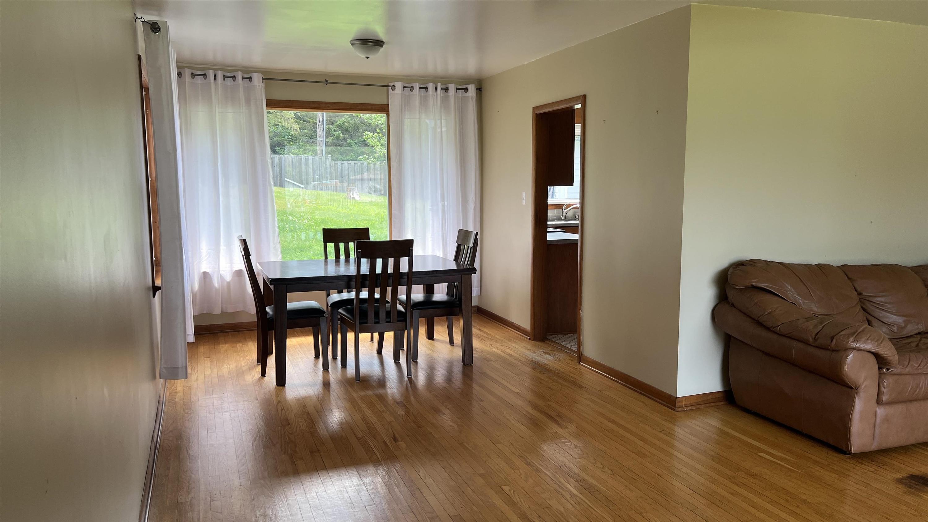 15 Sund Crescent, Marathon, ON - Indoor Photo Showing Dining Room