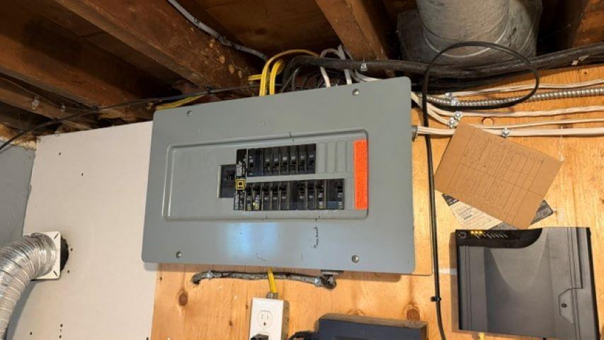 700 W Francis St West, Thunder Bay, ON - Indoor Photo Showing Basement