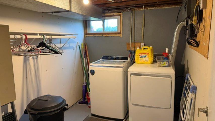 700 W Francis St West, Thunder Bay, ON - Indoor