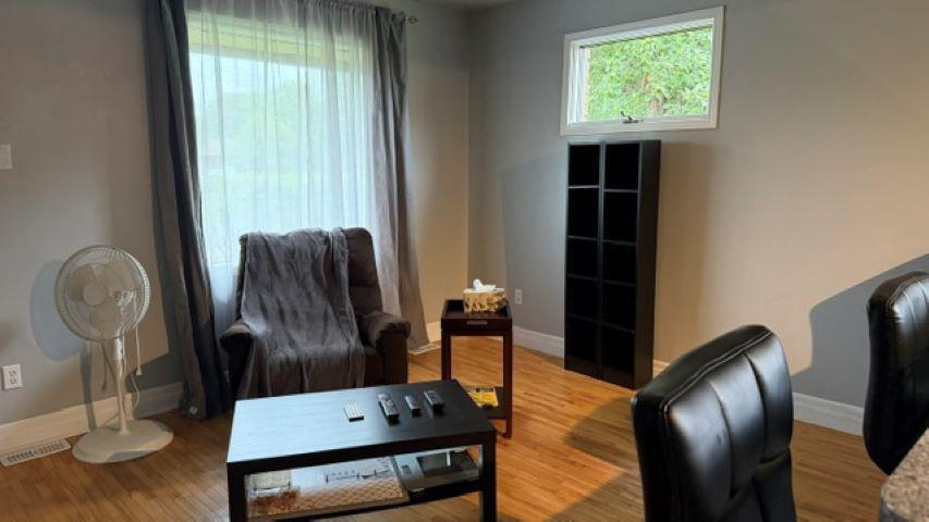700 W Francis St West, Thunder Bay, ON - Indoor