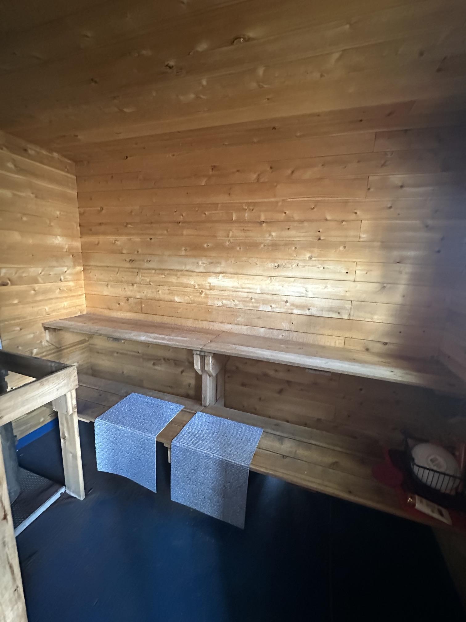 430 Castor Island, Thunder Bay, ON - Indoor Photo Showing Other Room