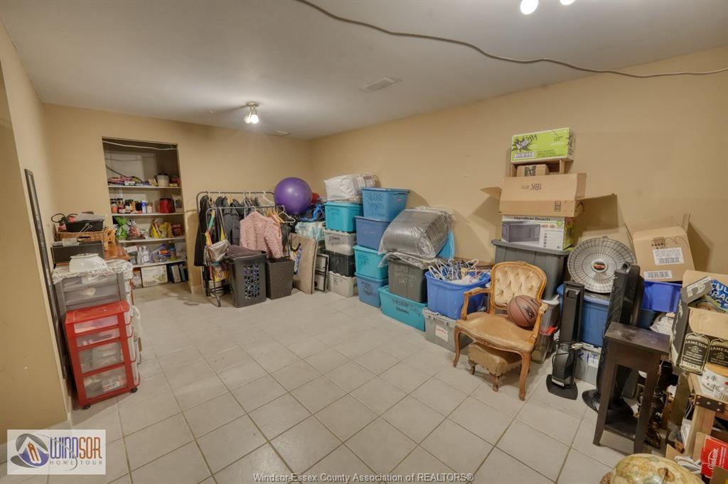 1277 Cardinal Crescent, Tecumseh, ON - Indoor