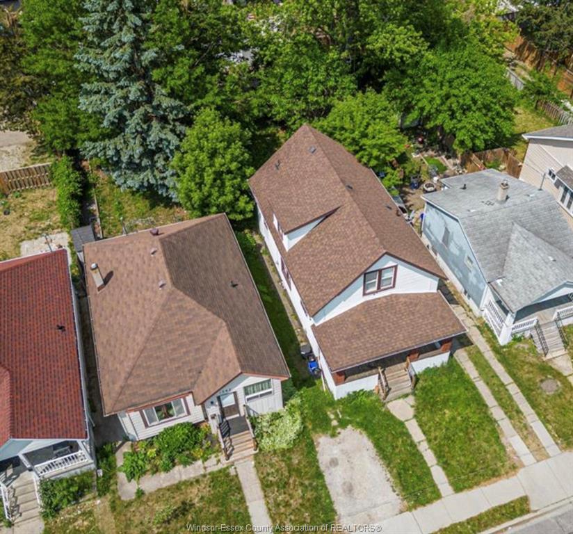 1341 Mckay, Windsor, ON
