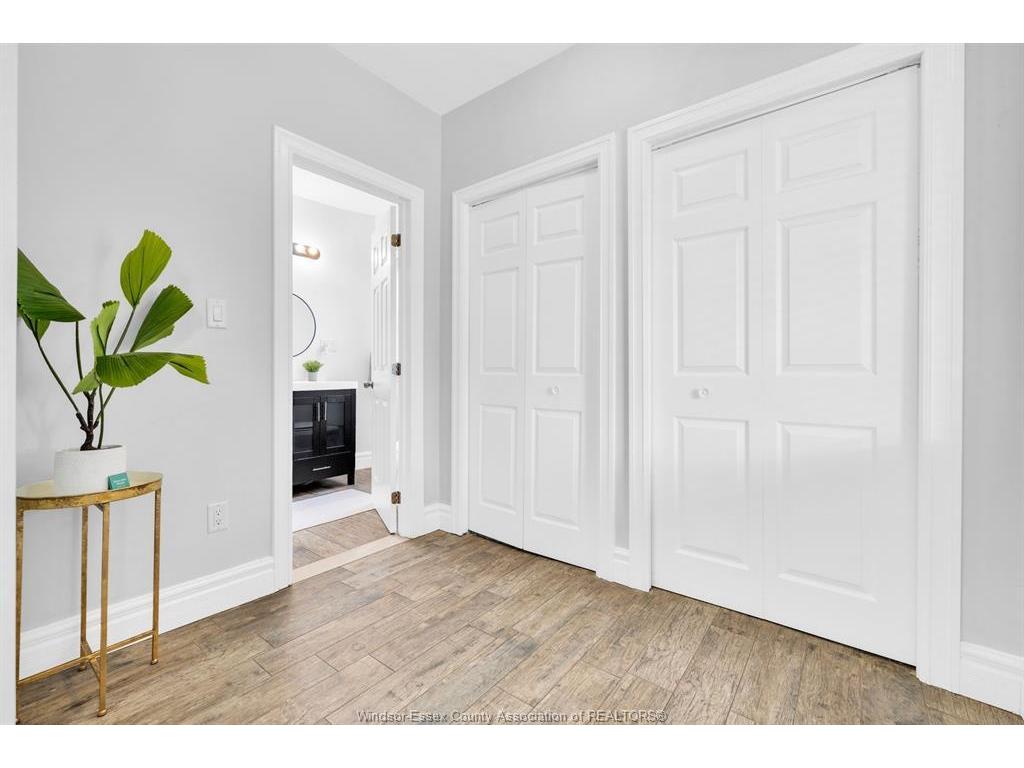1341 Mckay, Windsor, ON