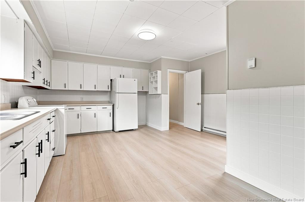 178 Westmorland St, Fredericton, NB - Indoor Photo Showing Kitchen