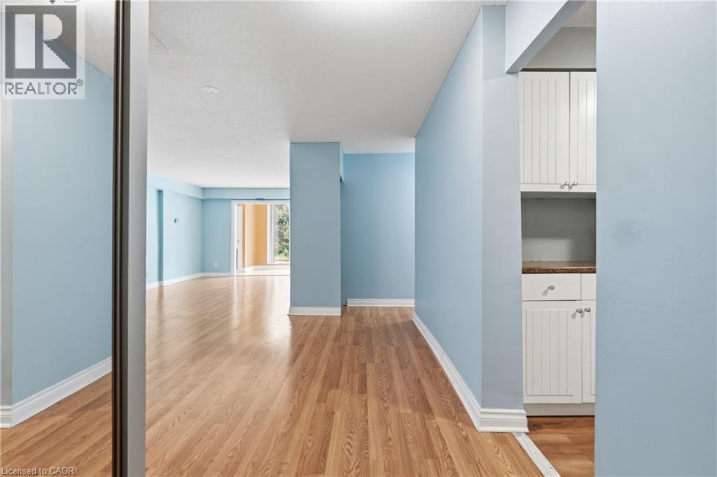 7 Gale Crescent Unit# B3, St. Catharines, ON - Indoor Photo Showing Other Room