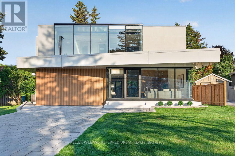 11 Knowles Crescent, Aurora, ON - Outdoor