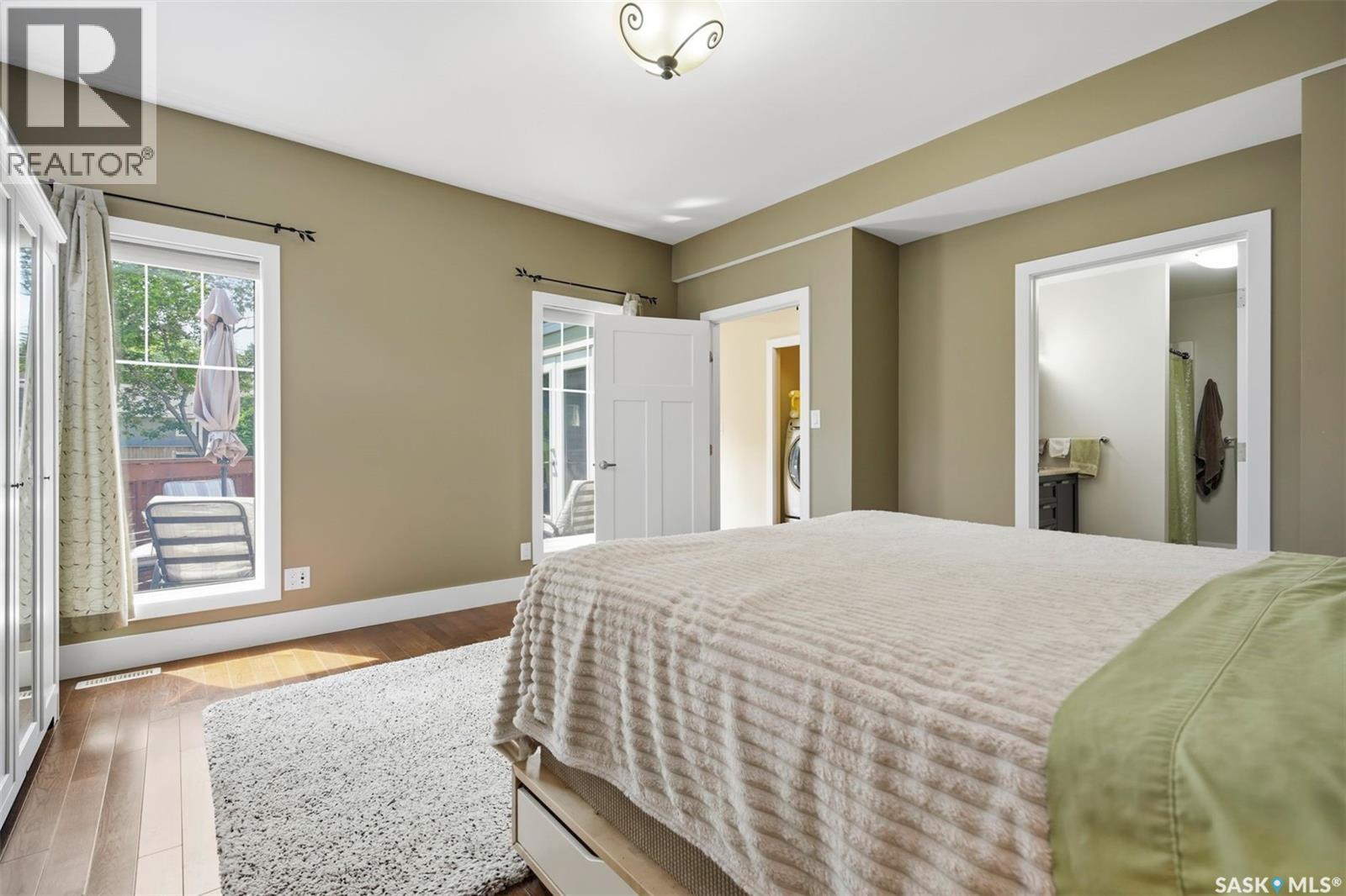 916 Temperance Street, Saskatoon, SK - Indoor Photo Showing Bedroom