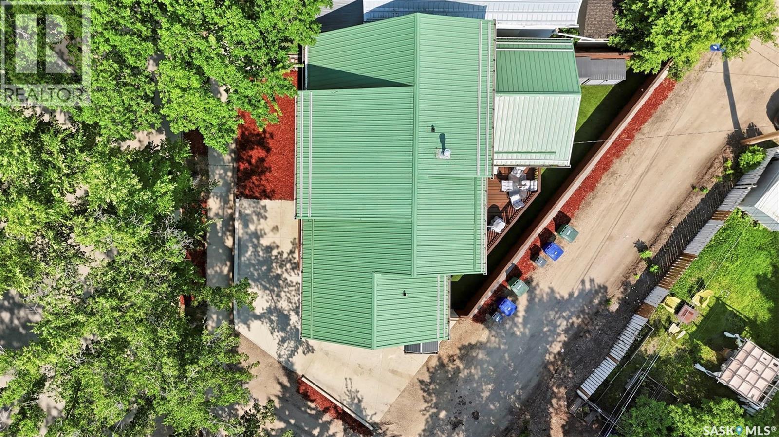 916 Temperance Street, Saskatoon, SK - Outdoor