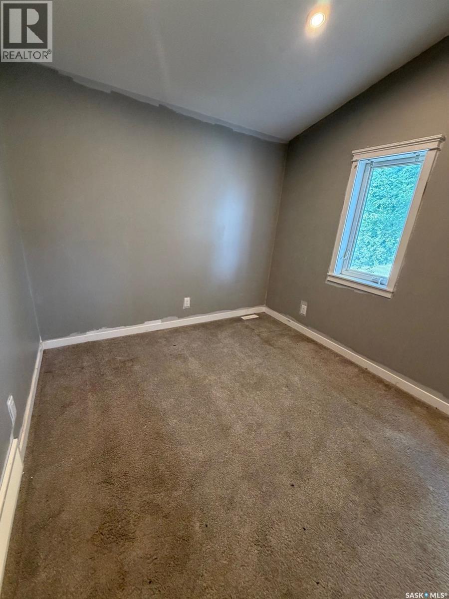 1313 G Avenue N, Saskatoon, SK - Indoor Photo Showing Other Room