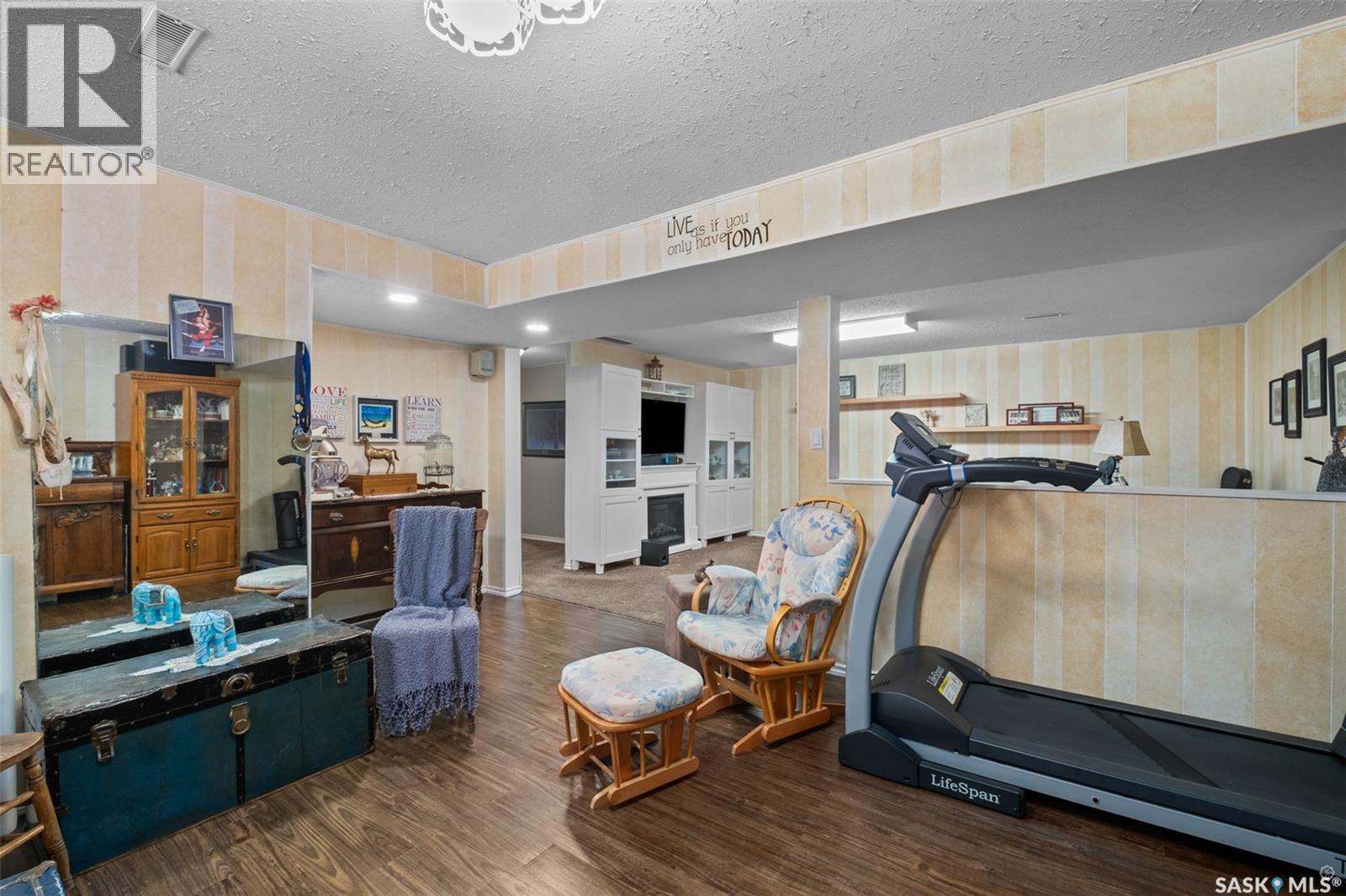 1561 Sibbald Crescent, Prince Albert, SK - Indoor Photo Showing Other Room
