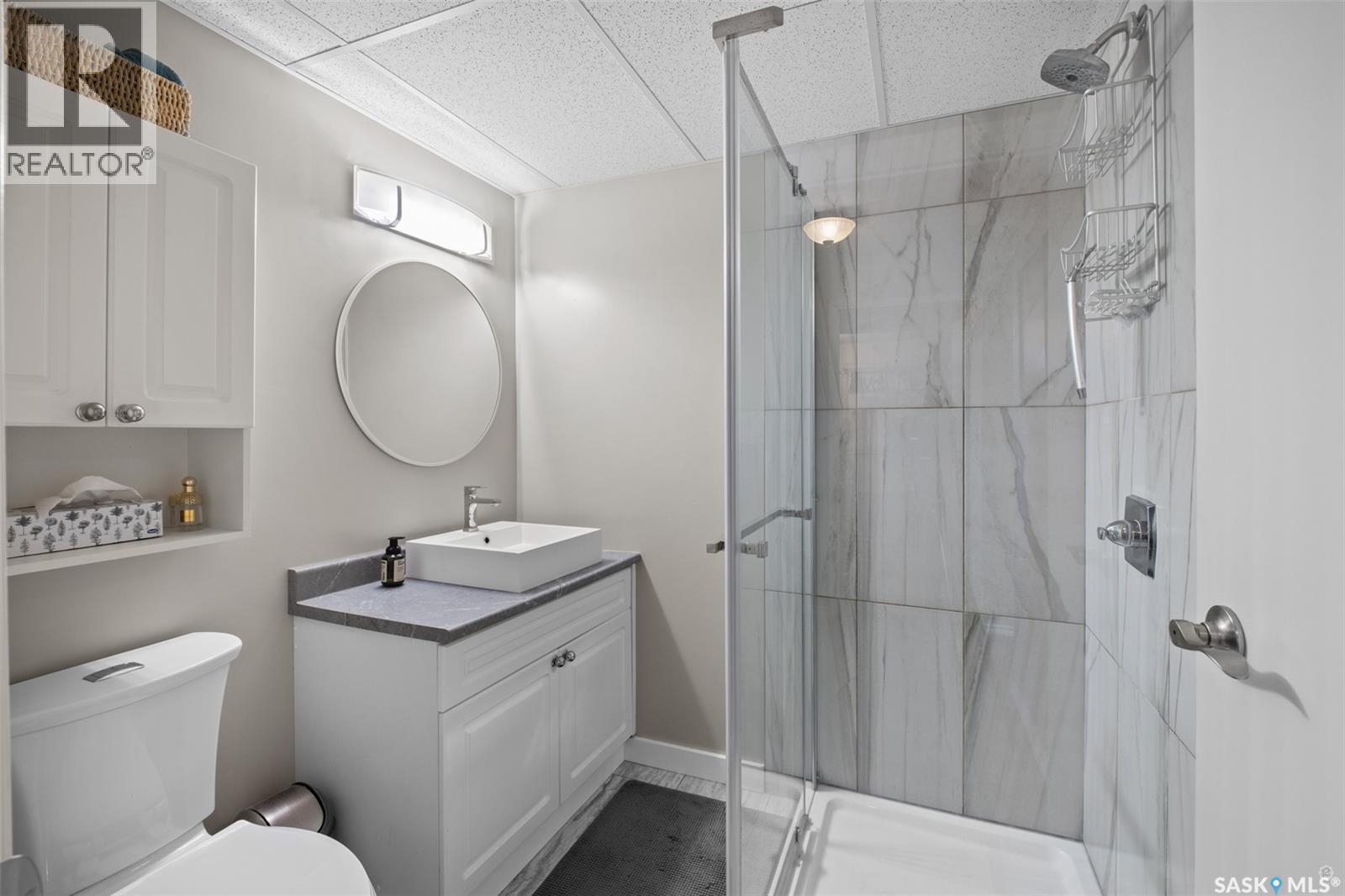 1561 Sibbald Crescent, Prince Albert, SK - Indoor Photo Showing Bathroom