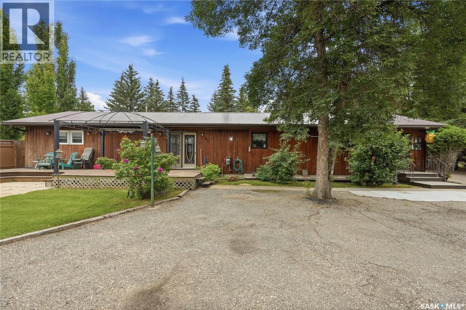 4 Pine Street, Katepwa Beach, SK - Outdoor