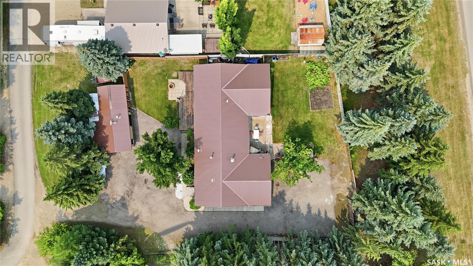 4 Pine Street, Katepwa Beach, SK - Outdoor