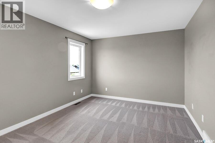 524 Maple Crescent, Warman, SK - Indoor Photo Showing Other Room