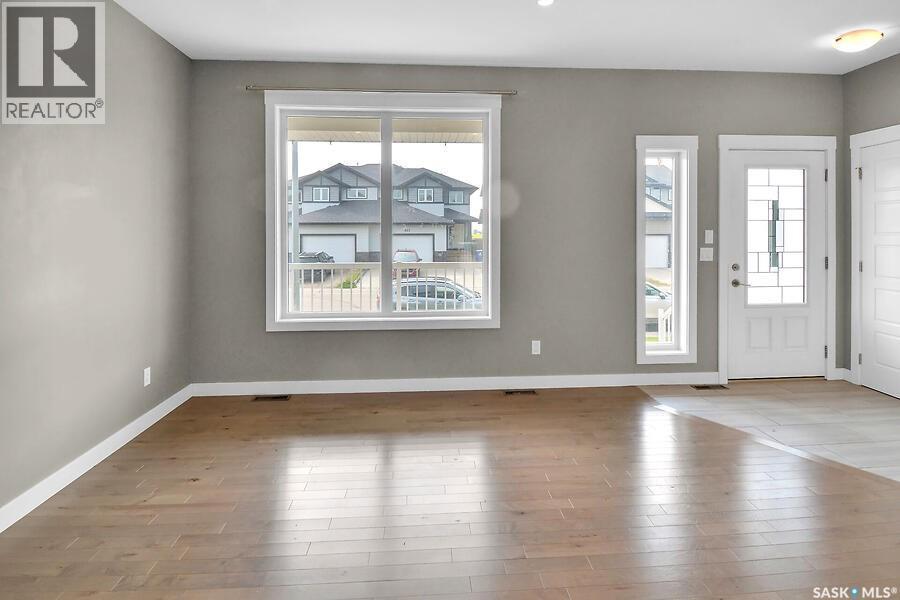 524 Maple Crescent, Warman, SK - Indoor Photo Showing Other Room