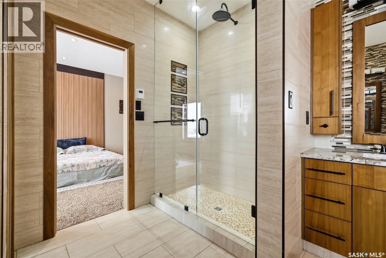 7502 Lilac Place, Regina, SK - Indoor Photo Showing Bathroom