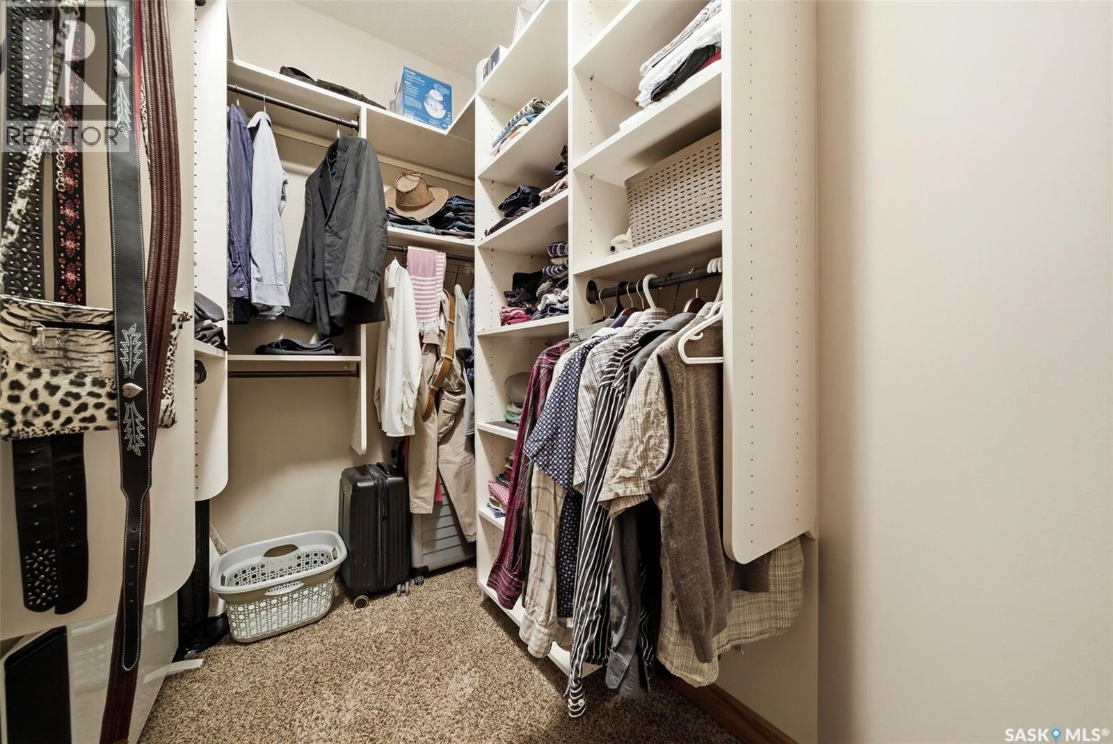 7502 Lilac Place, Regina, SK - Indoor With Storage