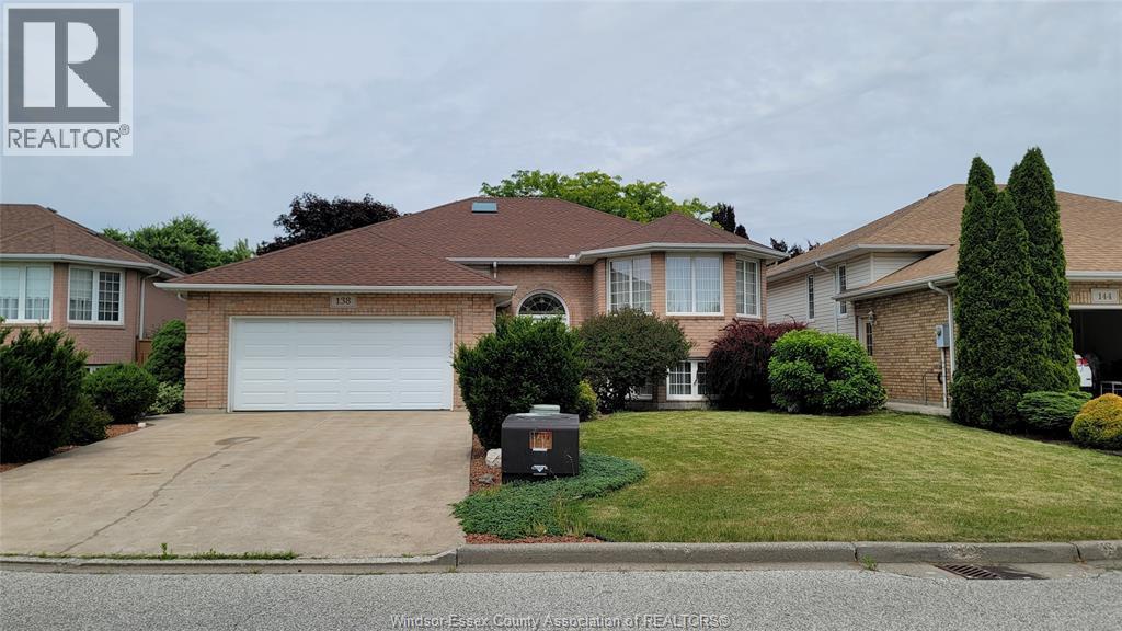 138 Hampton, Windsor, ON - Outdoor With Facade