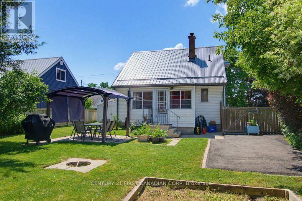 3 Parkside Drive, St. Thomas, ON - Outdoor