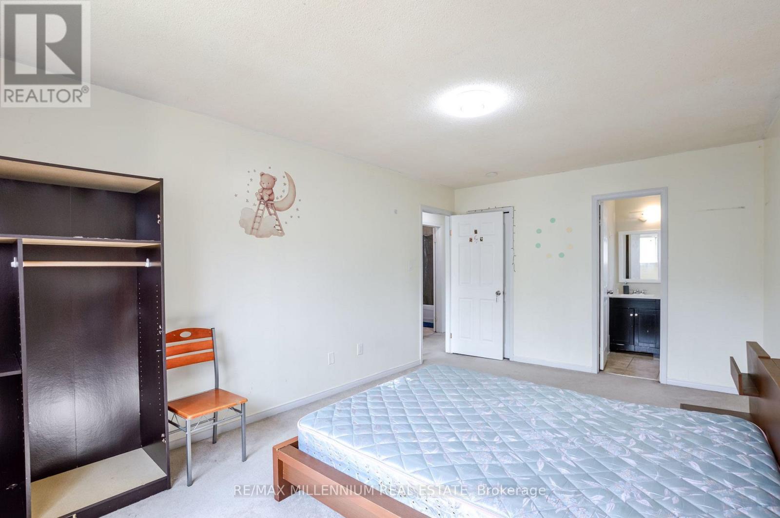 651 Shetani Place, Mississauga, ON - Indoor Photo Showing Bedroom