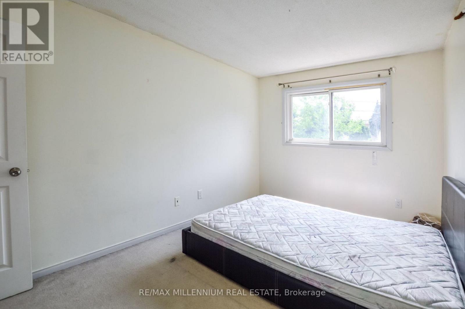651 Shetani Place, Mississauga, ON - Indoor Photo Showing Bedroom
