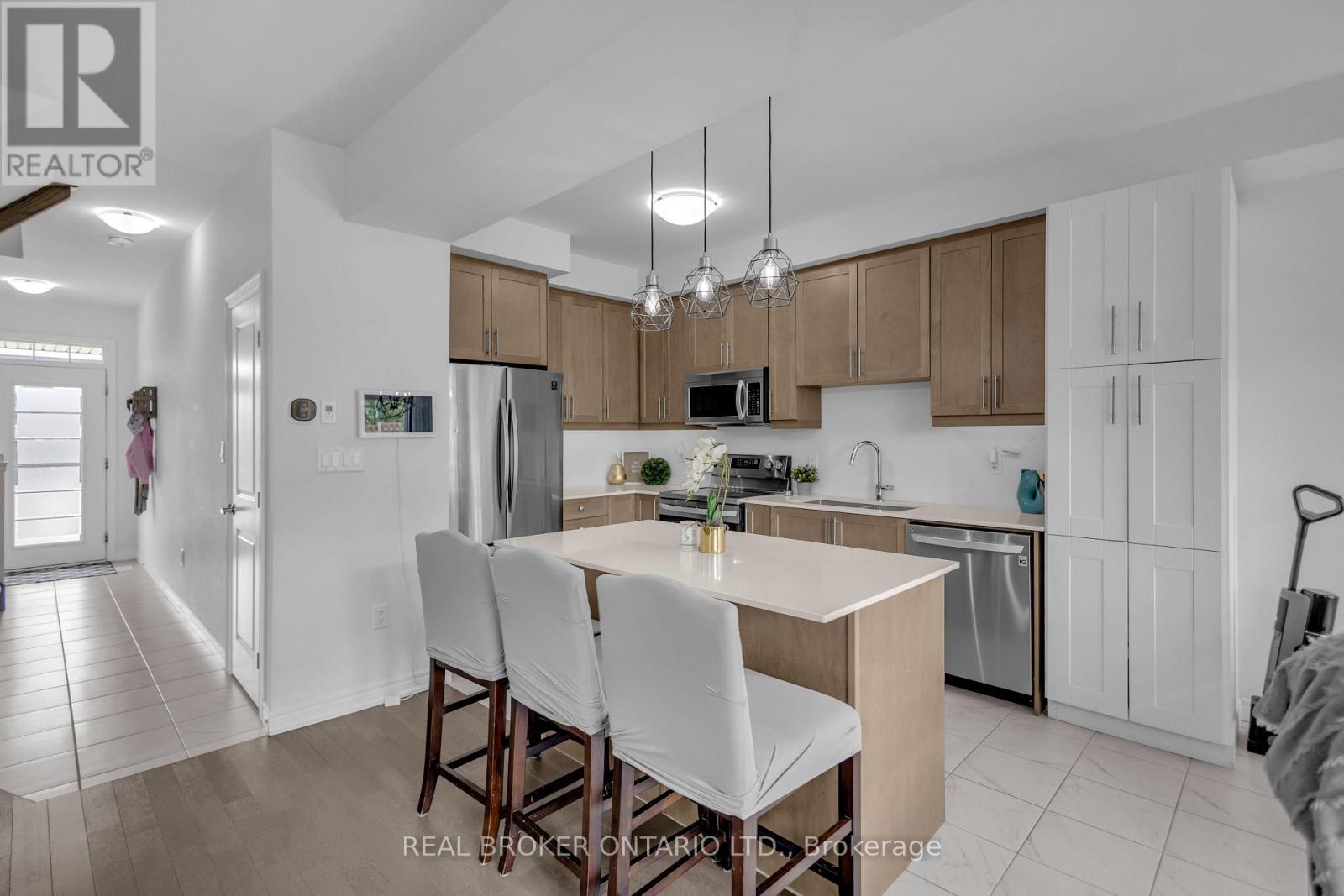 26 Baker Lane, Brant, ON - Indoor Photo Showing Kitchen With Stainless Steel Kitchen