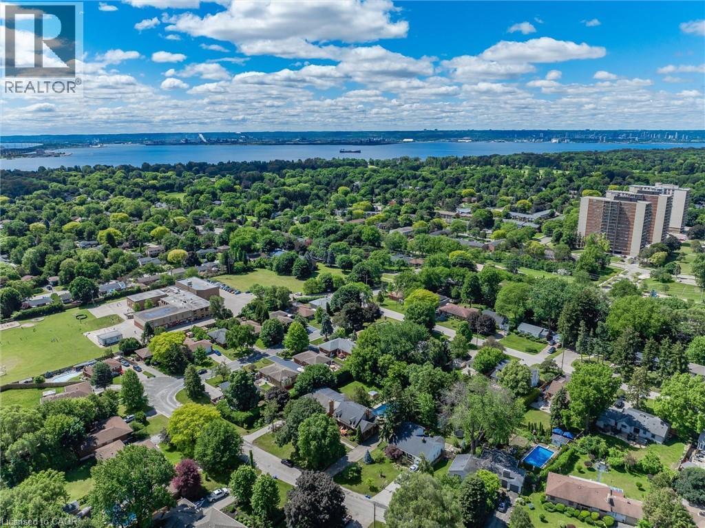 938 Cloverleaf Drive, Burlington, ON - Outdoor With View