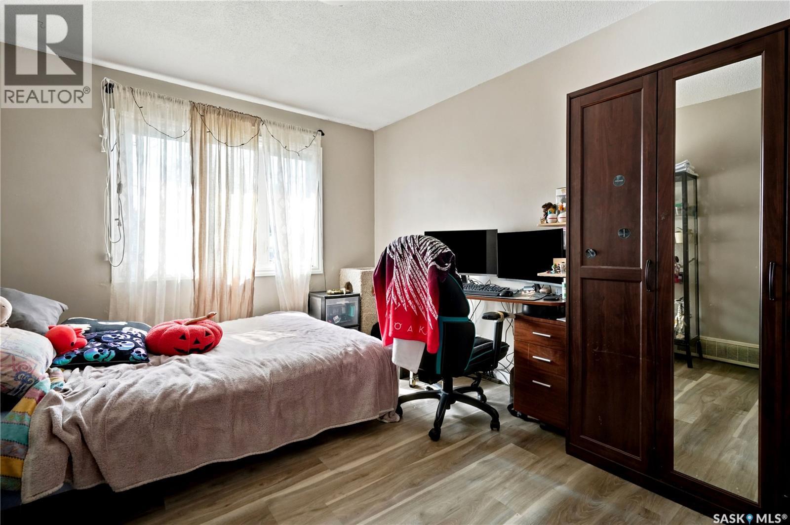 2232 Mcara Street, Regina, SK - Indoor Photo Showing Bedroom