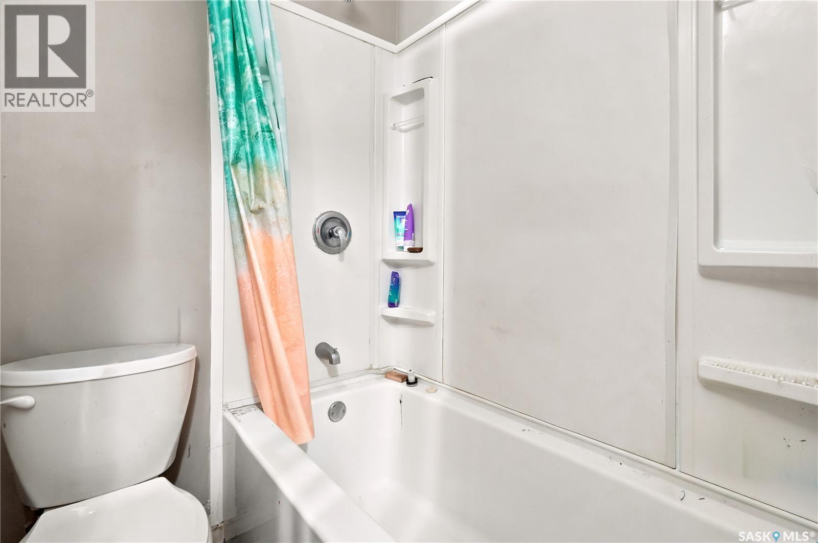 2232 Mcara Street, Regina, SK - Indoor Photo Showing Bathroom