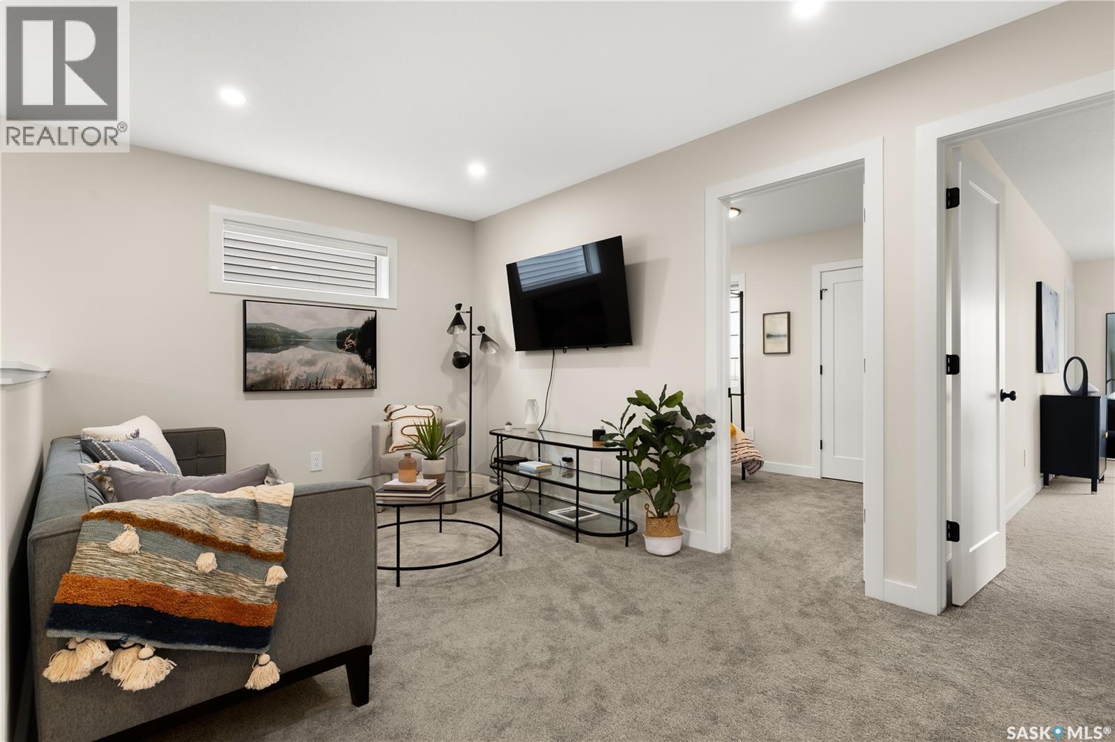 595 Cockcroft Court, Saskatoon, SK - Indoor