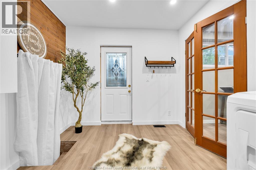 465 Greendale Drive, Windsor, ON - Indoor Photo Showing Other Room
