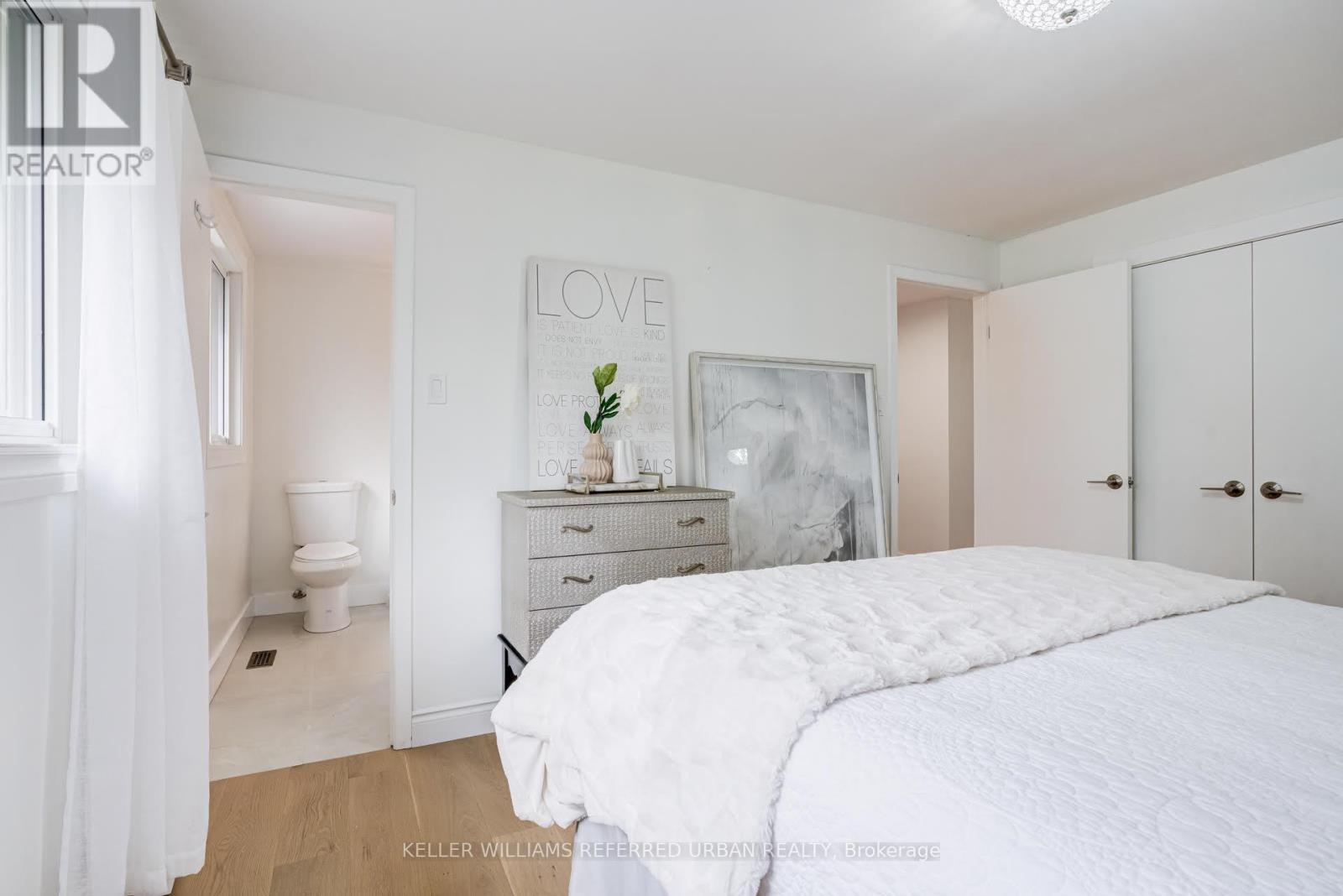 5171 Mulberry Drive, Burlington, ON - Indoor Photo Showing Bedroom