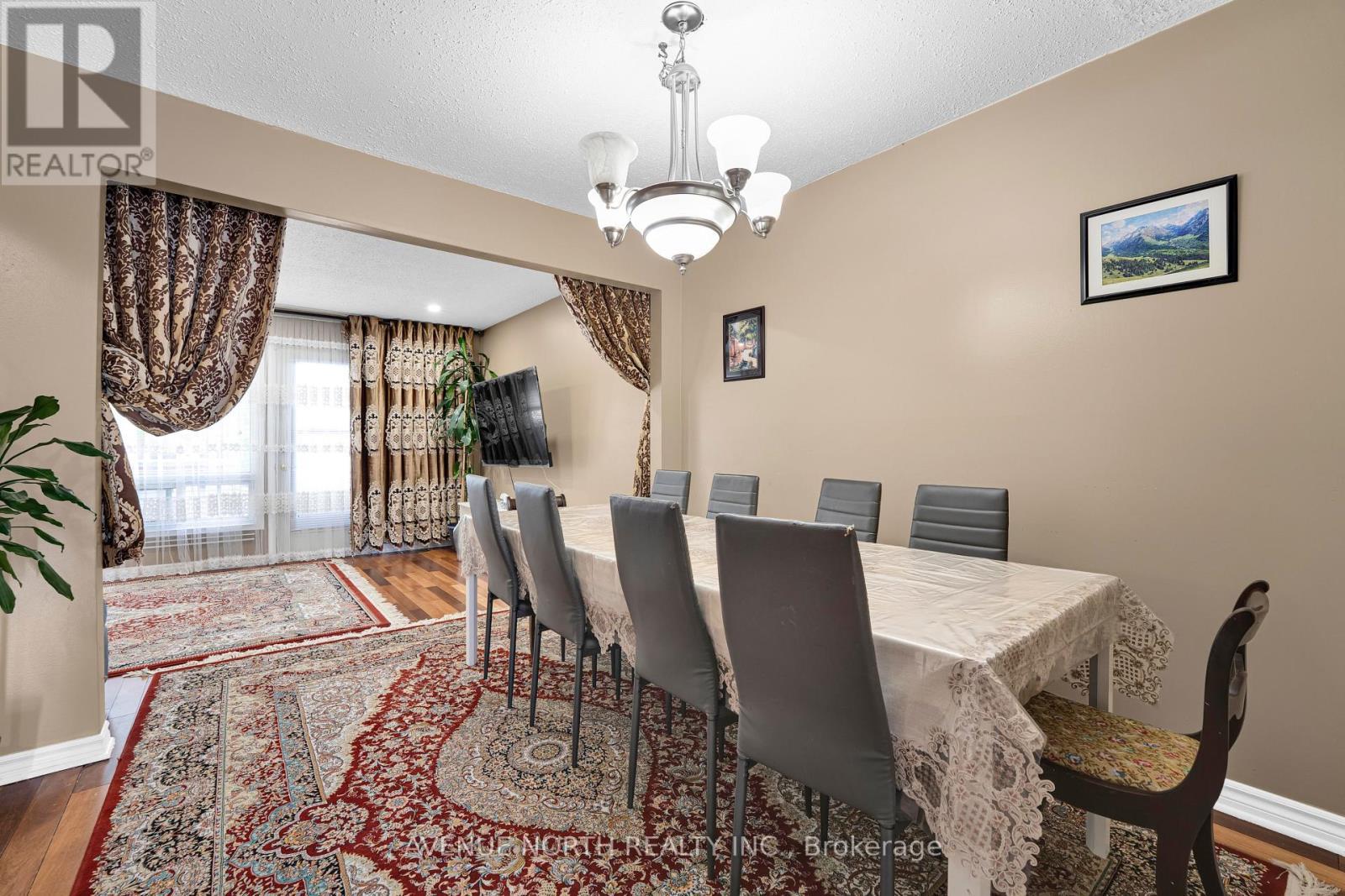 41 - 3520 Downpatrick Road, Ottawa, ON - Indoor Photo Showing Dining Room