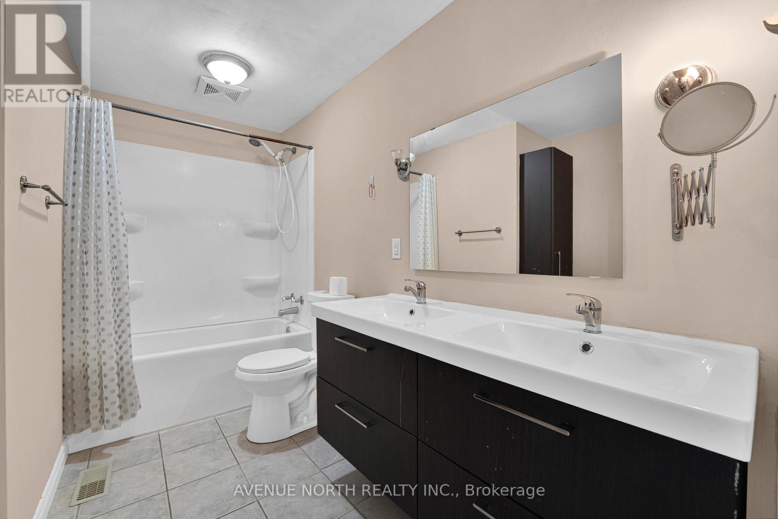 41 - 3520 Downpatrick Road, Ottawa, ON - Indoor Photo Showing Bathroom