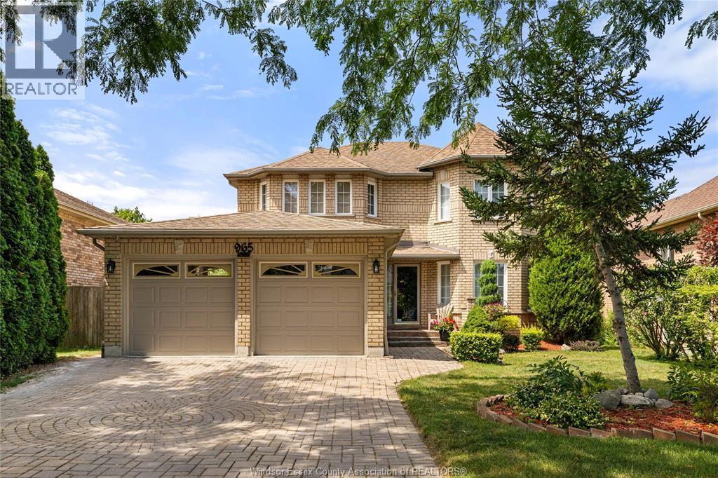 965 Greenpark, Windsor, ON - Outdoor