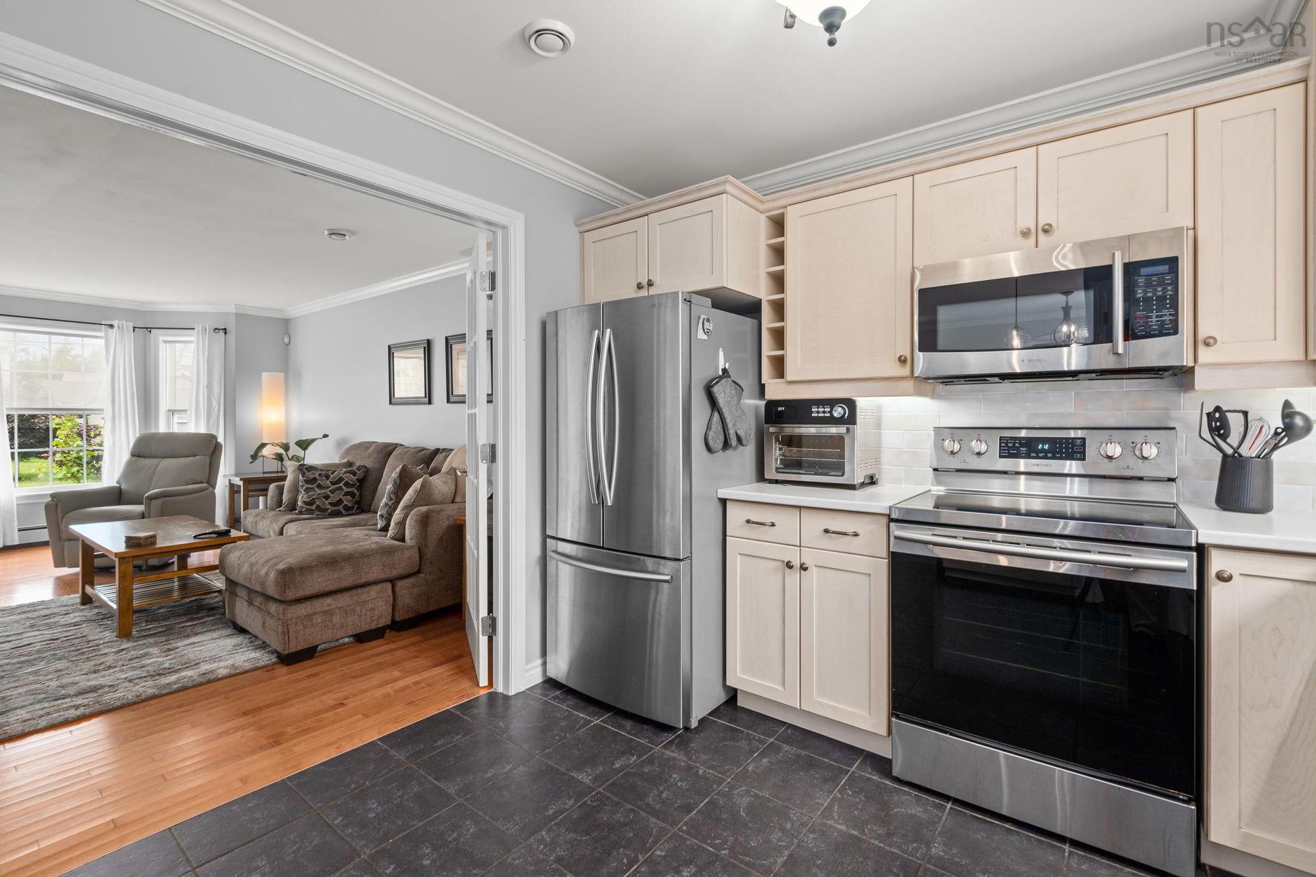37 Pearl Drive, Colby, NS - Indoor Photo Showing Kitchen