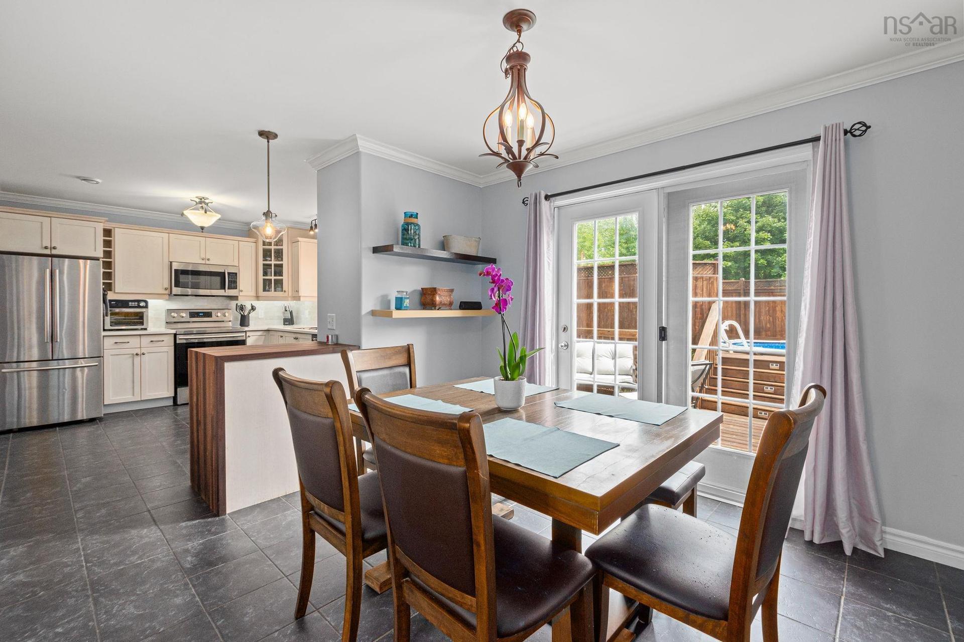 37 Pearl Drive, Colby, NS - Indoor Photo Showing Dining Room