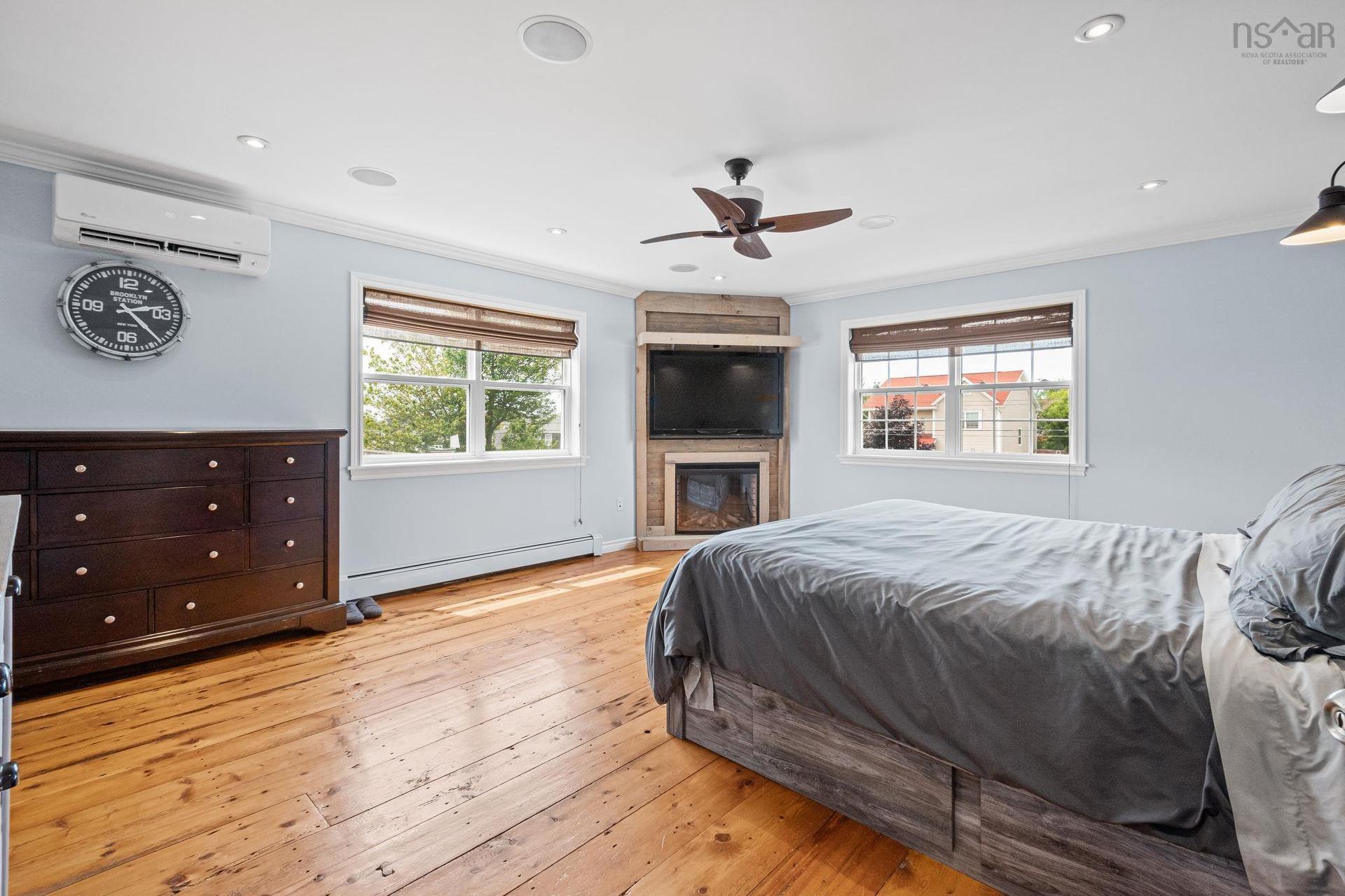 37 Pearl Drive, Colby, NS - Indoor Photo Showing Bedroom