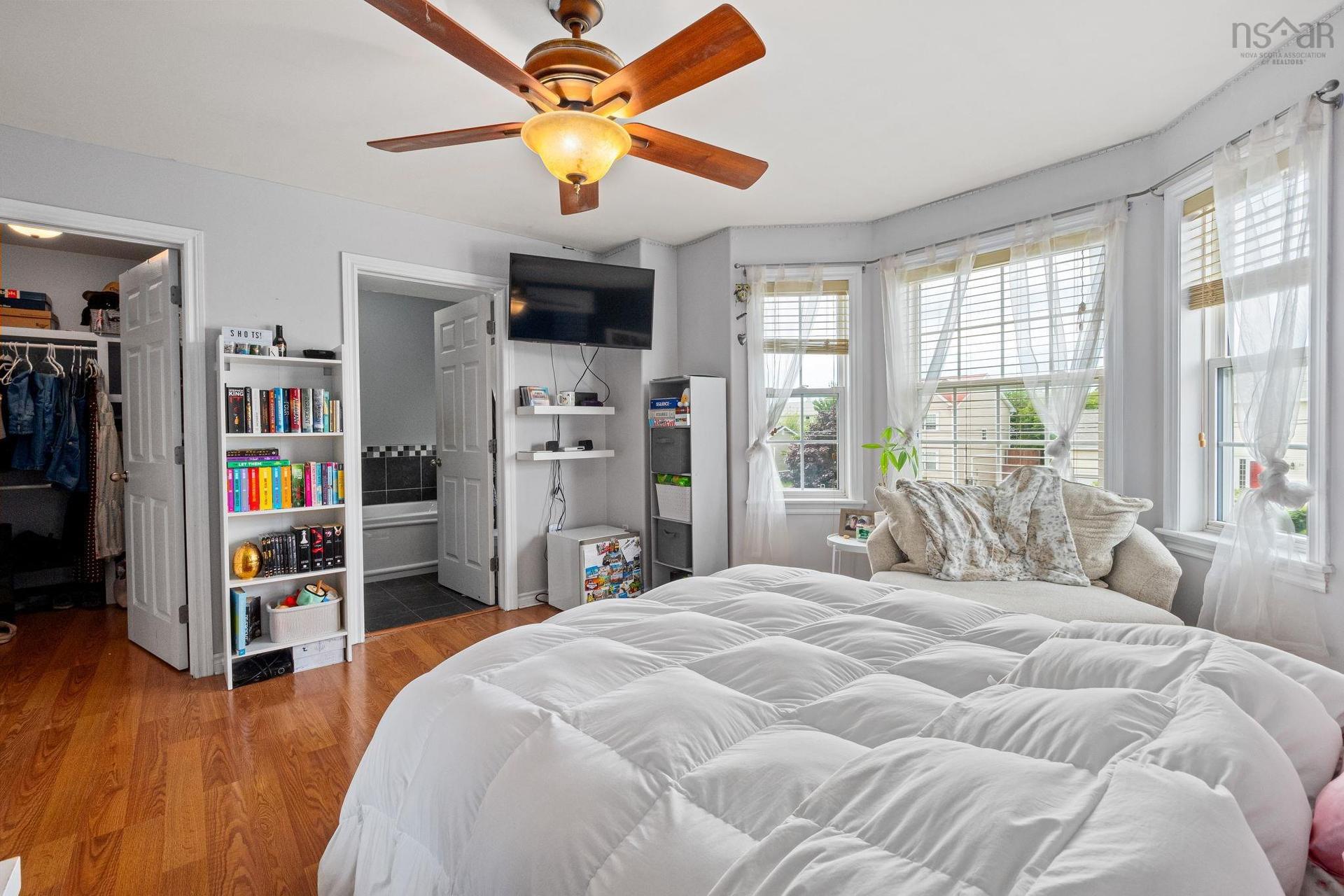 37 Pearl Drive, Colby, NS - Indoor Photo Showing Bedroom