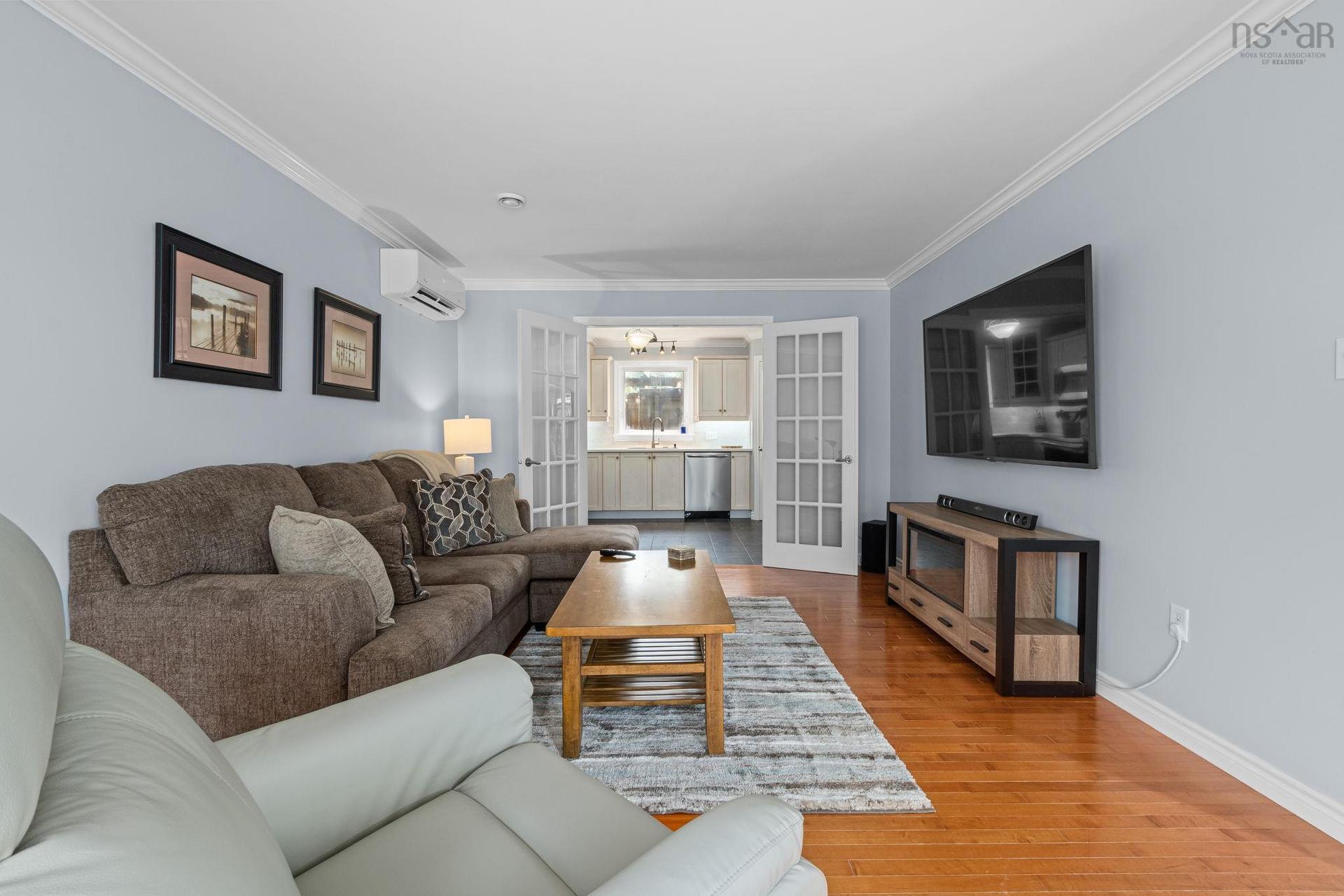 37 Pearl Drive, Colby, NS - Indoor Photo Showing Living Room