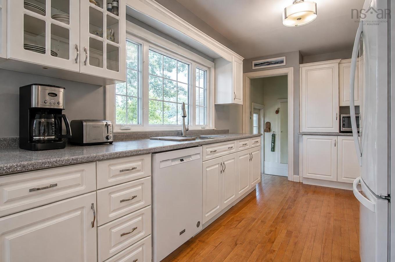 108 Marsters Avenue, Berwick, NS - Indoor Photo Showing Kitchen