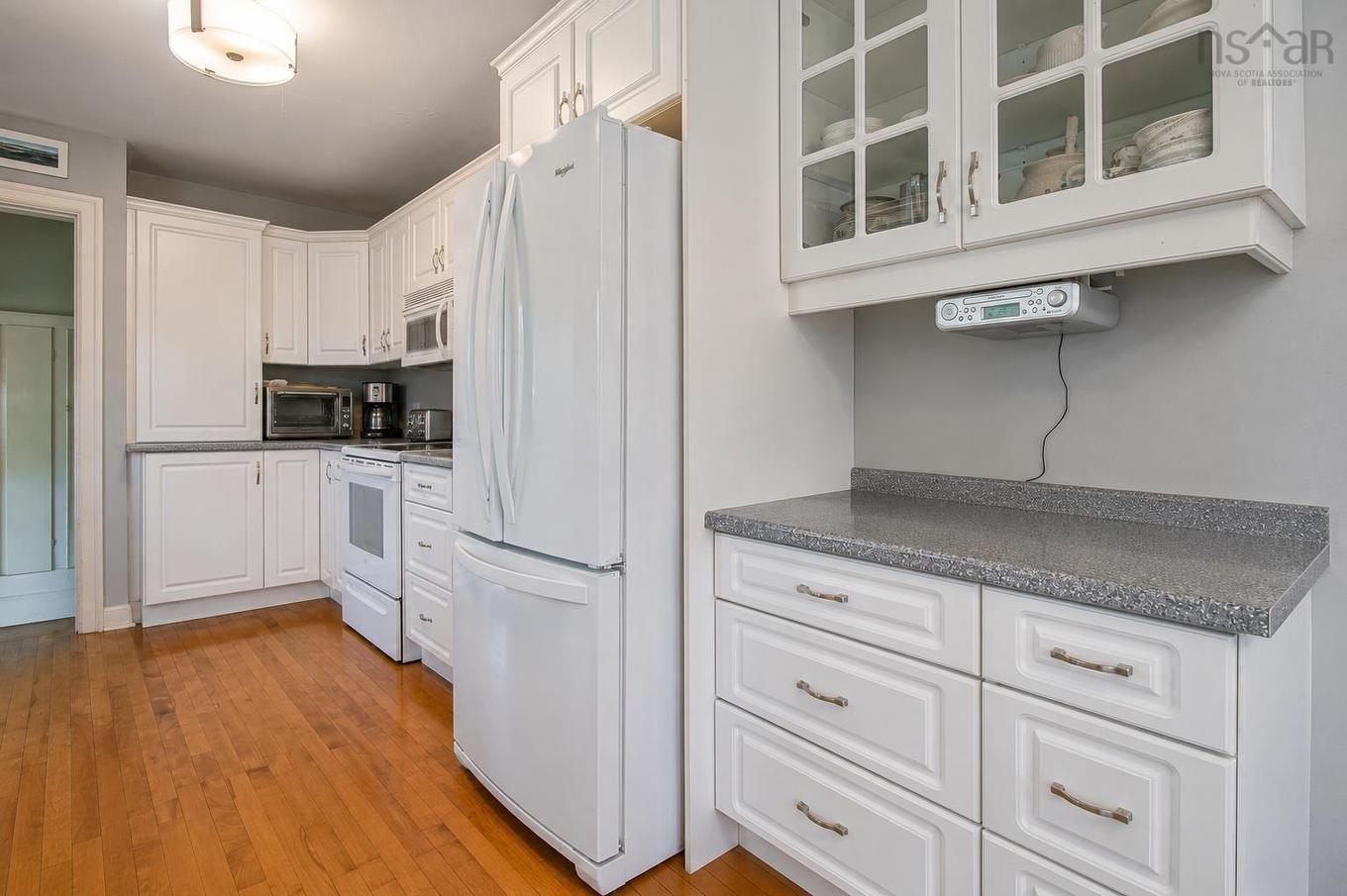 108 Marsters Avenue, Berwick, NS - Indoor Photo Showing Kitchen