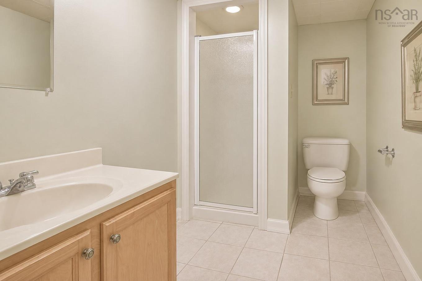 108 Marsters Avenue, Berwick, NS - Indoor Photo Showing Bathroom
