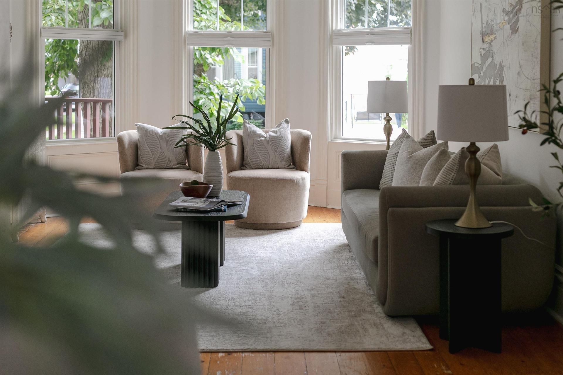 1890 Vernon Street, Halifax, NS - Indoor Photo Showing Living Room
