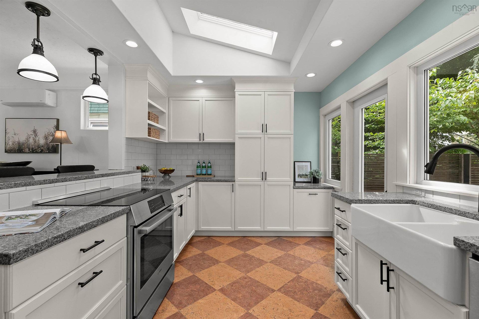 1890 Vernon Street, Halifax, NS - Indoor Photo Showing Kitchen With Double Sink With Upgraded Kitchen