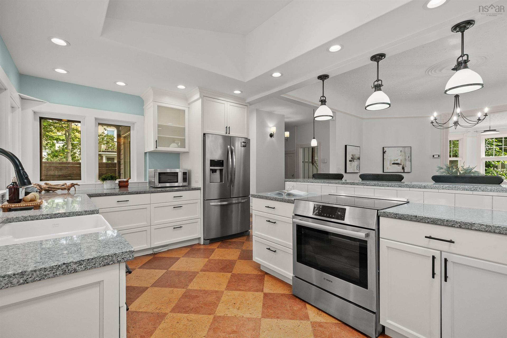 1890 Vernon Street, Halifax, NS - Indoor Photo Showing Kitchen With Upgraded Kitchen