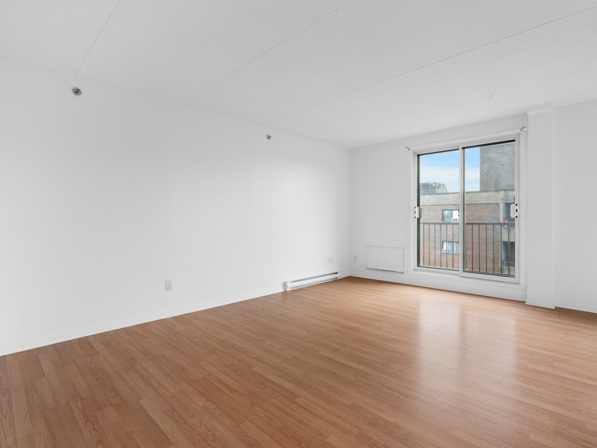 Living Room - 605-1750 Boul. Lévesque E., Laval (Duvernay), QC - Indoor Photo Showing Other Room