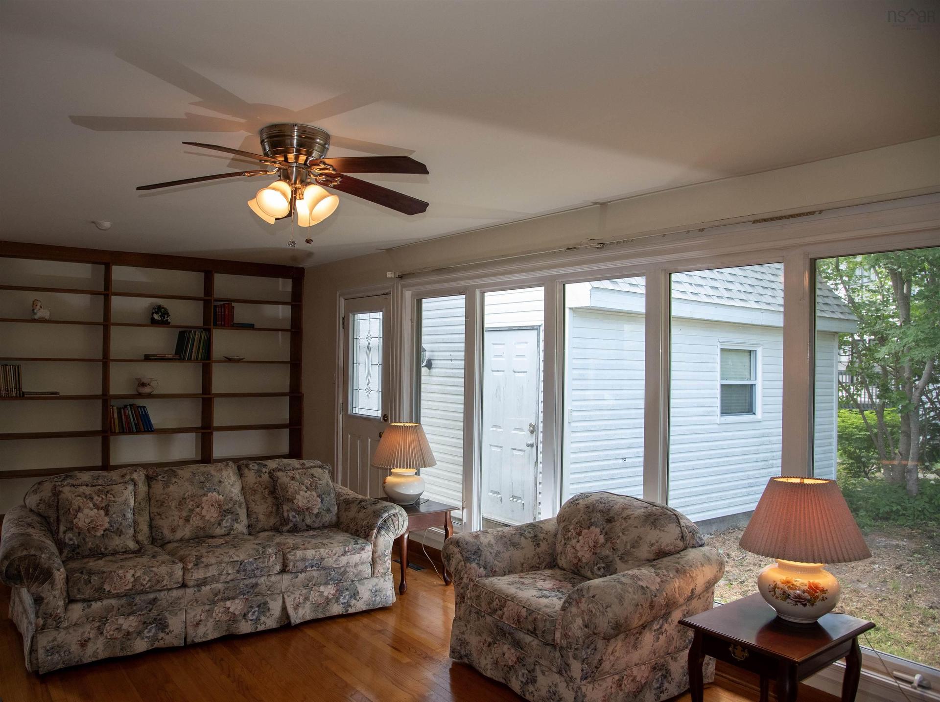 17 Maple Drive, Timberlea, NS - Indoor Photo Showing Living Room
