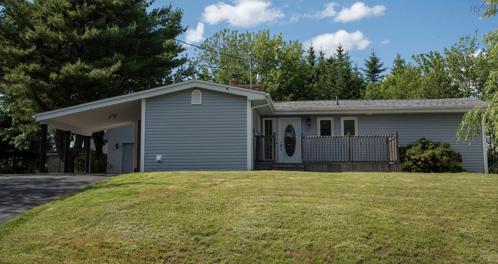 17 Maple Drive, Timberlea, NS - Outdoor